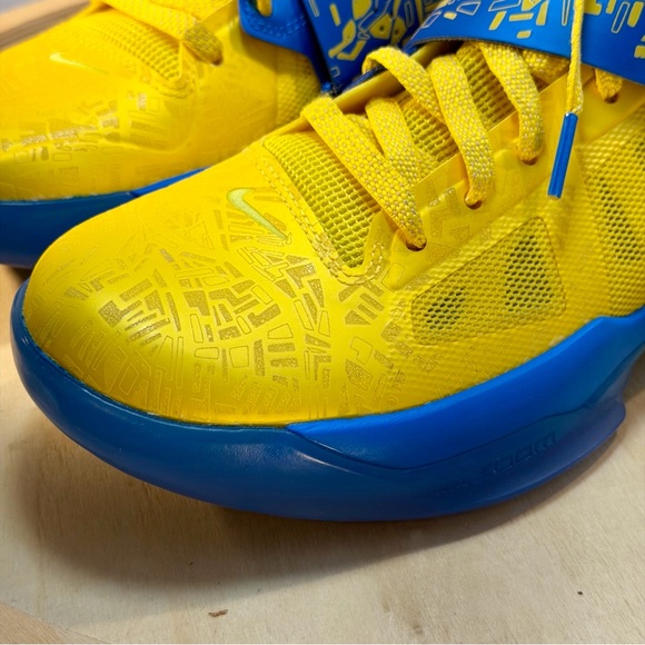 Nike KD 4 Basketball Shoes - Picture 3 of 9